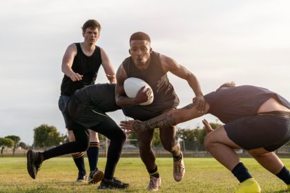 Crampons de rugby : quel type choisir selon son poste et son terrain ?