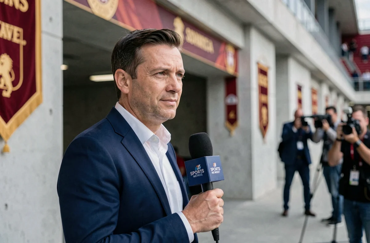 Journaliste sportif interviewant un représentant de l'AS Roma dans le couloir officiel du Stadio Olimpico